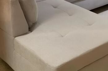 清潔布藝沙發(fā)這種家具的時(shí)候，要注意什么呢？